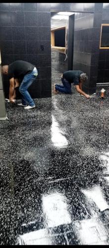 Pisos epoxicos industriales decorativos con Flakes